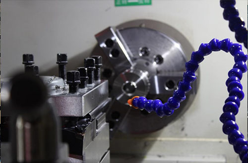 História CNC: Pôvod a vývoj CNC obrábania